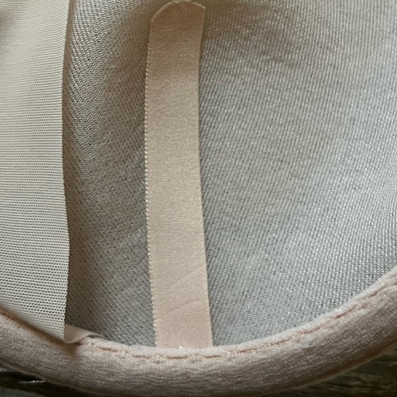 Spanx Sheerex Fit to You Textured Bra in Champagne Beige. Size S A - C NWOT! - Picture 9 of 11